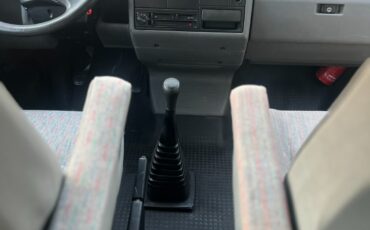 Volkswagen-EuroVan-1991-Van-Camper-29