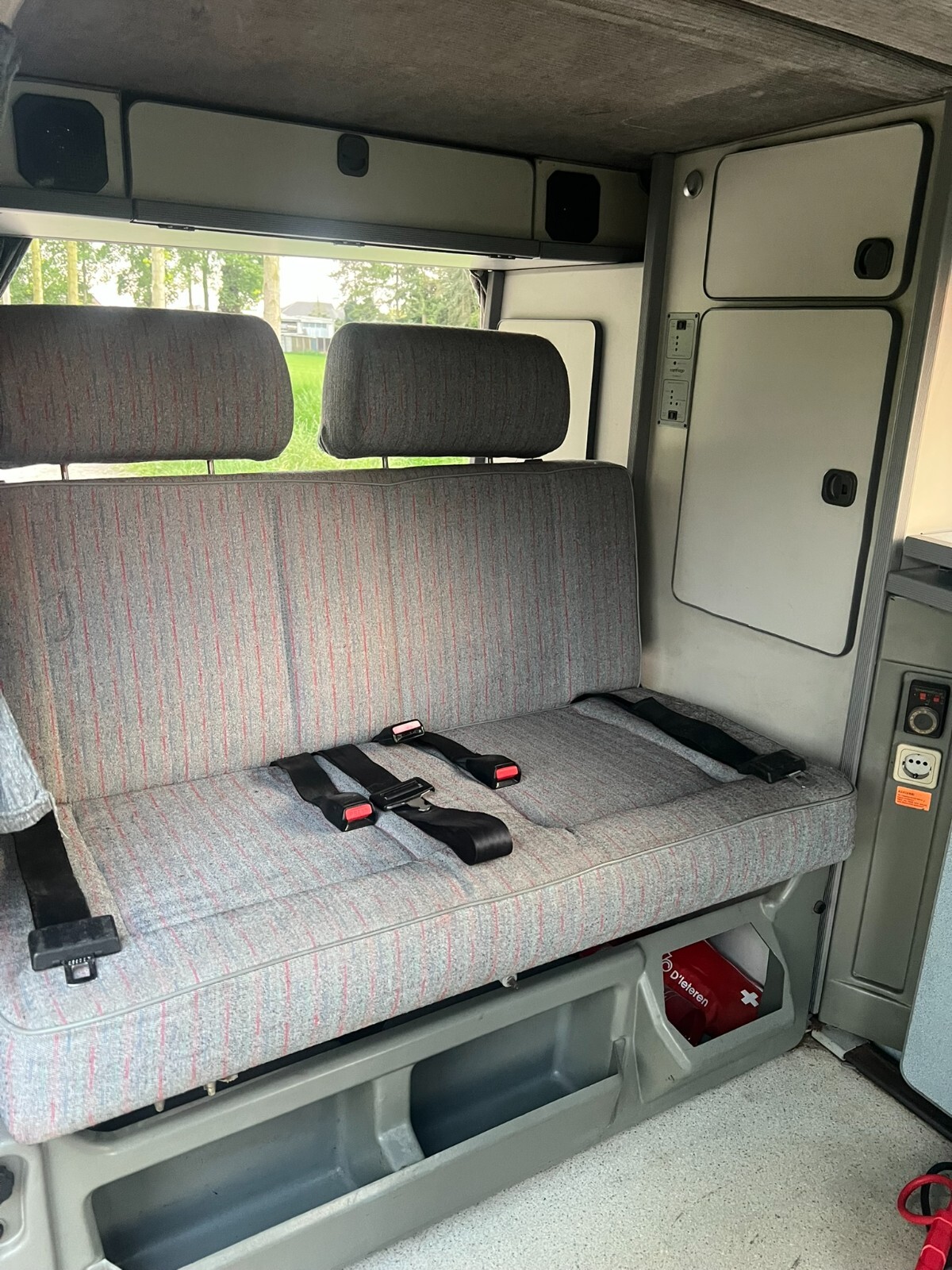 Volkswagen-EuroVan-1991-Van-Camper-30