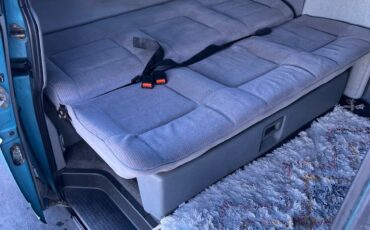 Volkswagen-EuroVan-1993-10