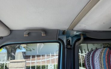 Volkswagen-EuroVan-1993-17