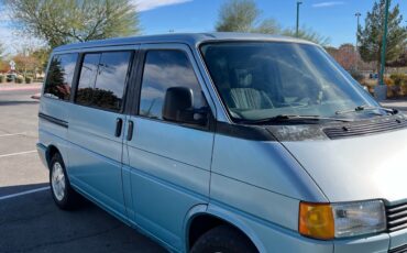 Volkswagen-EuroVan-1993-3
