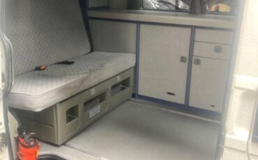 Volkswagen-Eurovan-1994-white-7