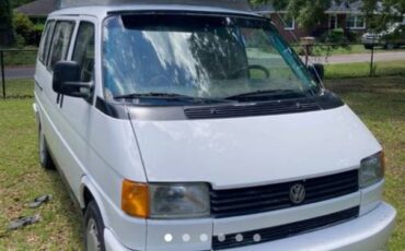Volkswagen-Eurovan-camper-1993-white-10