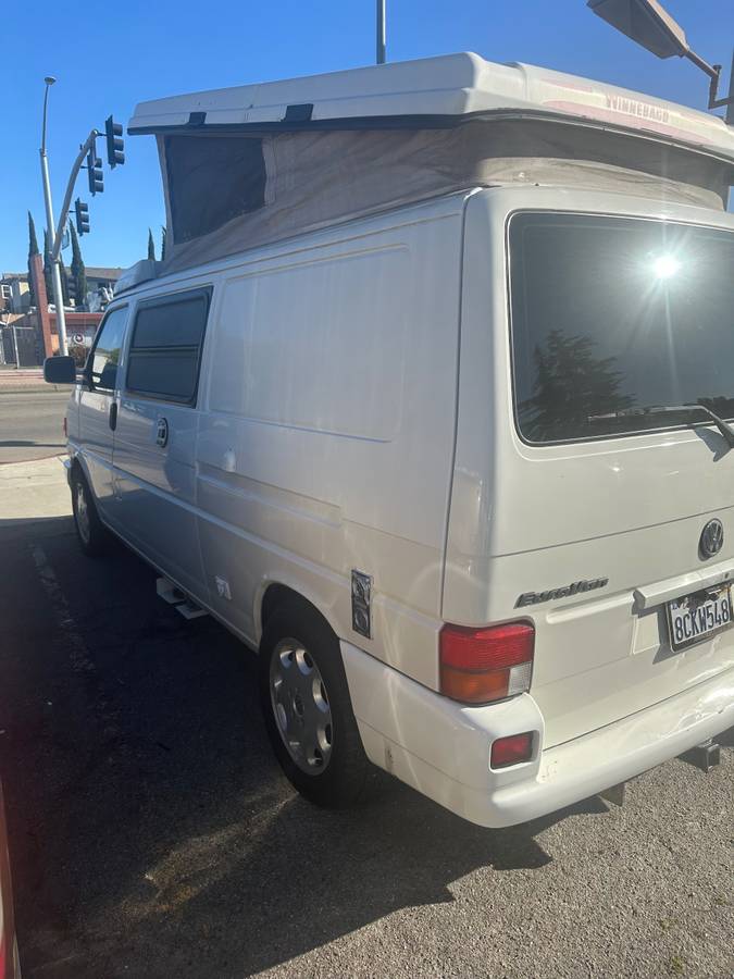 Volkswagen-Eurovan-camper-1995-5