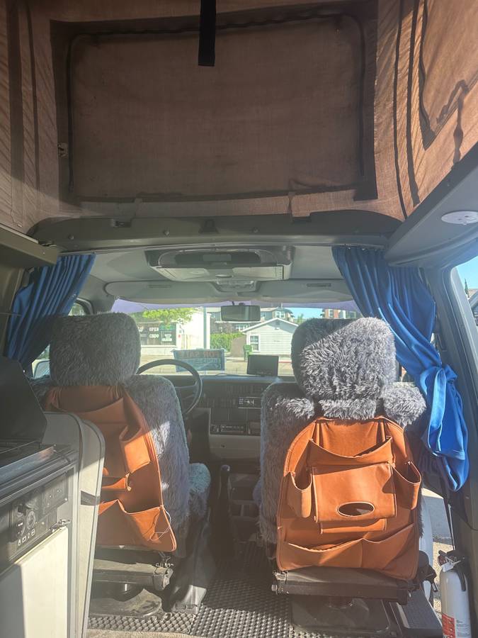 Volkswagen-Eurovan-camper-1995-8