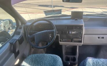 Volkswagen-Eurovan-camper-1995-9