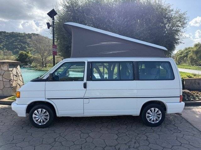 Volkswagen-Eurovan-mv-weekender-1993-white-11