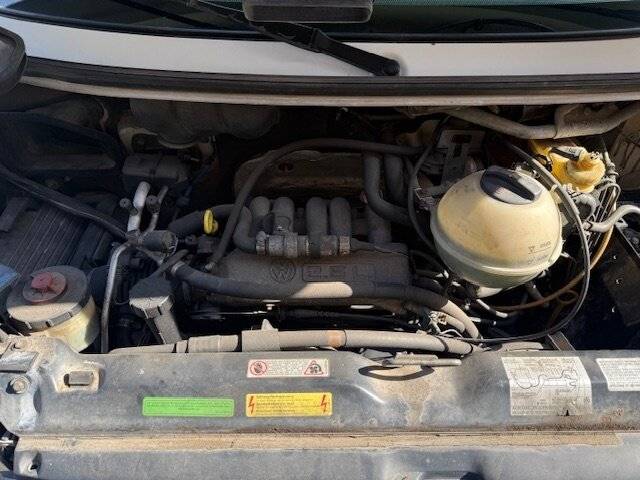Volkswagen-Eurovan-mv-weekender-1993-white-13