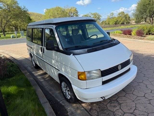 Volkswagen-Eurovan-mv-weekender-1993-white-18