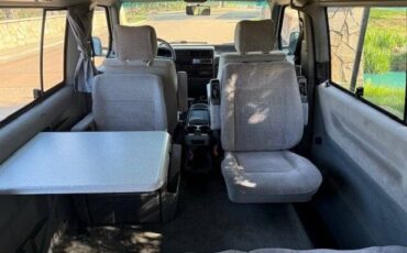 Volkswagen-Eurovan-mv-weekender-1993-white-4