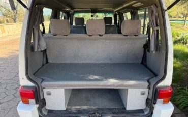 Volkswagen-Eurovan-mv-weekender-1993-white-7