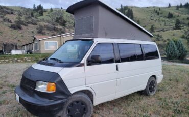 Volkswagen-Eurovan-weekender-1993-white-15