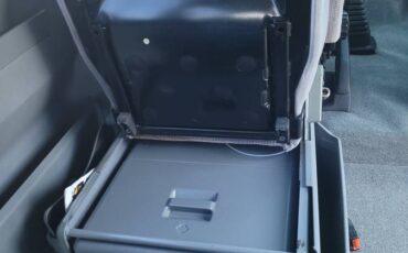 Volkswagen-Eurovan-weekender-1993-white-7