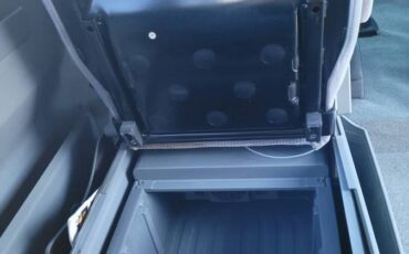 Volkswagen-Eurovan-weekender-1993-white-8