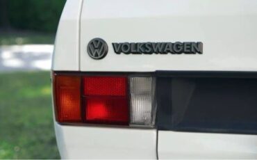 Volkswagen-Golf-1992-15