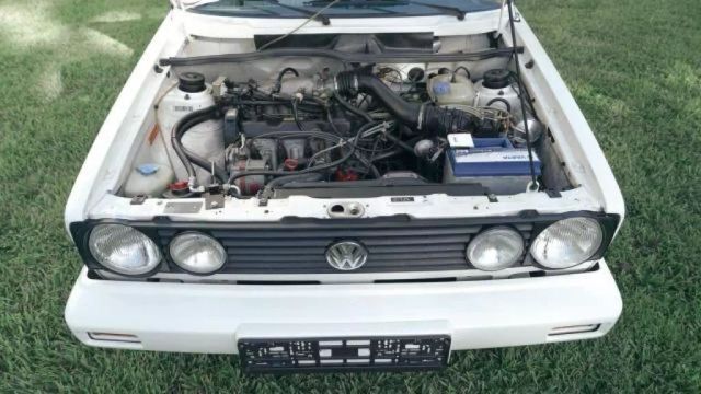 Volkswagen-Golf-1992-18