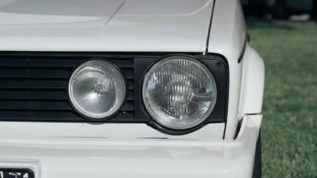 Volkswagen-Golf-1992-2