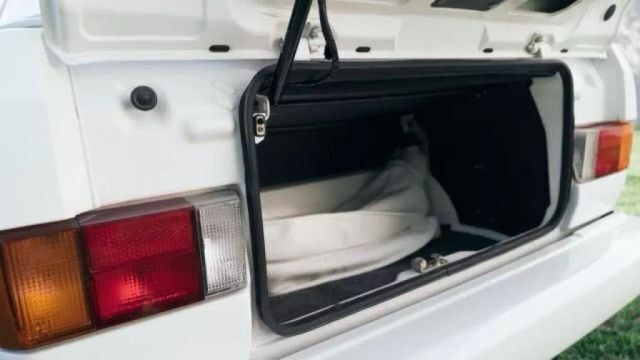Volkswagen-Golf-1992-20