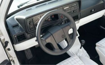 Volkswagen-Golf-1992-29
