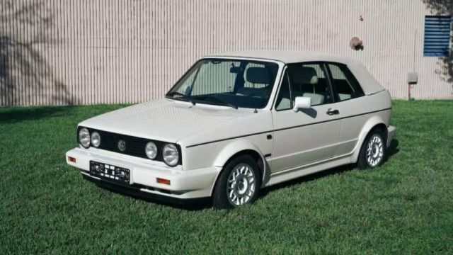 Volkswagen-Golf-1992