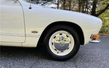 Volkswagen-Karman-Ghia-Convertible-1971-12