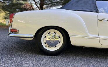 Volkswagen-Karman-Ghia-Convertible-1971-13