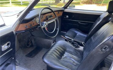 Volkswagen-Karman-Ghia-Convertible-1971-18