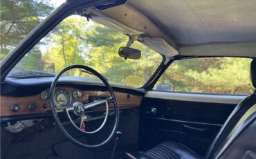 Volkswagen-Karman-Ghia-Convertible-1971-21