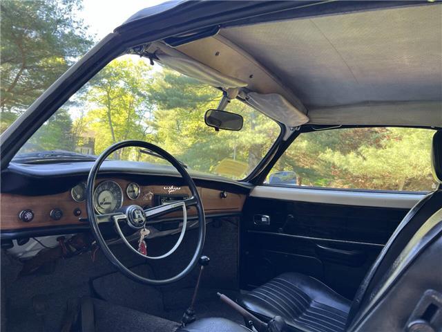 Volkswagen-Karman-Ghia-Convertible-1971-21