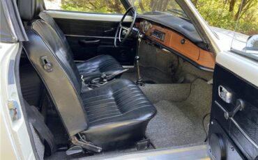 Volkswagen-Karman-Ghia-Convertible-1971-26