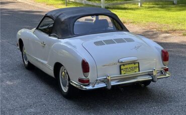 Volkswagen-Karman-Ghia-Convertible-1971-7
