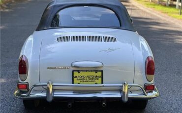 Volkswagen-Karman-Ghia-Convertible-1971-8