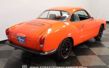 Volkswagen-Karmann-Ghia-1970-Coupe-10