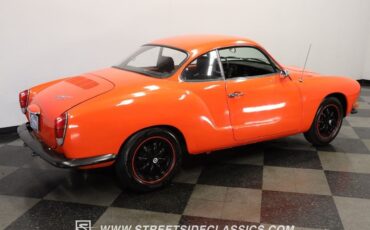 Volkswagen-Karmann-Ghia-1970-Coupe-11