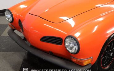 Volkswagen-Karmann-Ghia-1970-Coupe-18