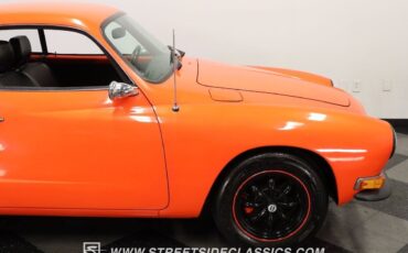 Volkswagen-Karmann-Ghia-1970-Coupe-28