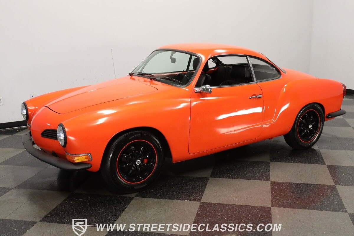 Volkswagen-Karmann-Ghia-1970-Coupe-5