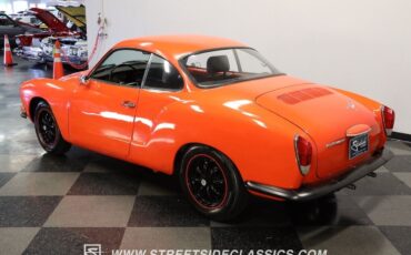 Volkswagen-Karmann-Ghia-1970-Coupe-6