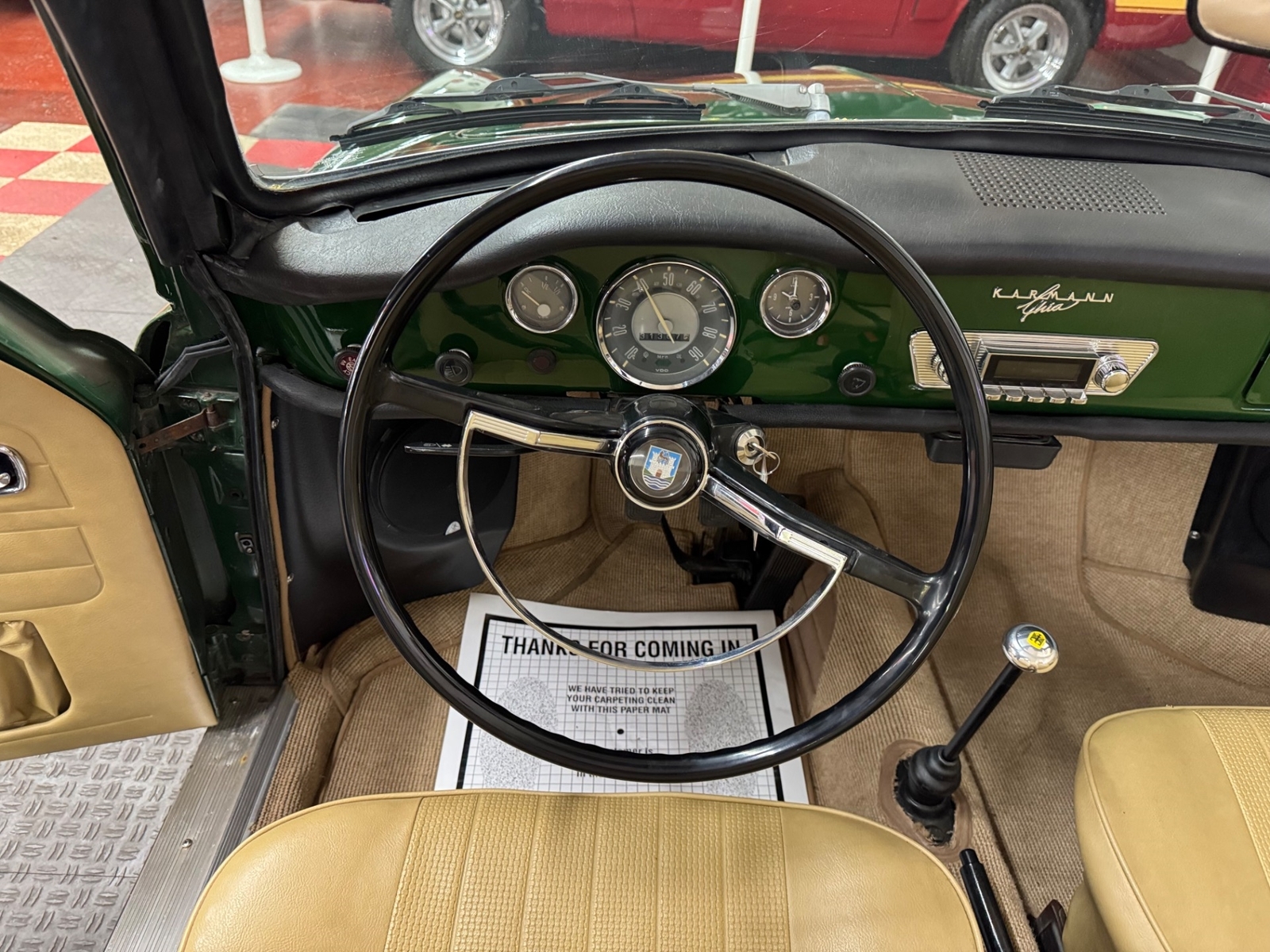 Volkswagen-Karmann-Ghia-1971-2-door-29