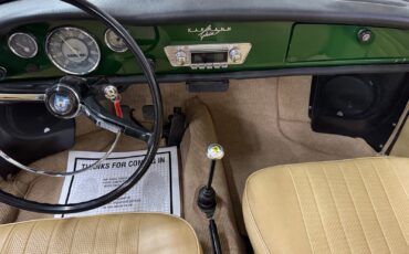 Volkswagen-Karmann-Ghia-1971-2-door-31