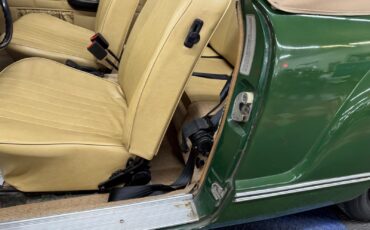 Volkswagen-Karmann-Ghia-1971-2-door-34