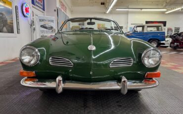 Volkswagen-Karmann-Ghia-1971-2-door-9