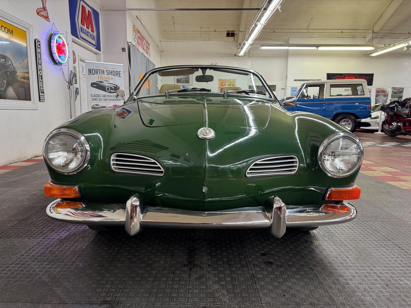 Volkswagen-Karmann-Ghia-1971-2-door-9