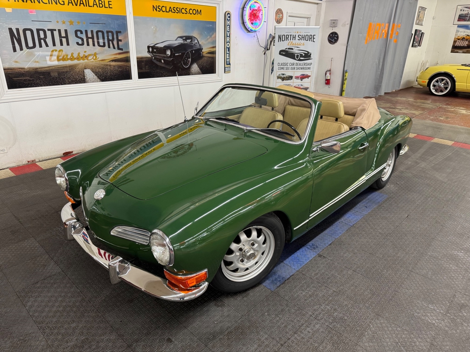 Volkswagen-Karmann-Ghia-1971-2-door