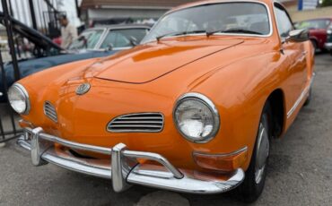 Volkswagen-Karmann-Ghia-1971-Coupe