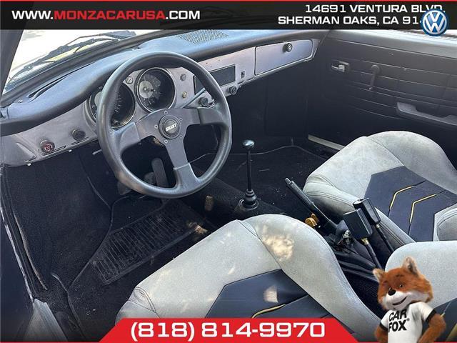 Volkswagen-Karmann-Ghia-1973-Coupe-1