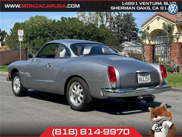 Volkswagen-Karmann-Ghia-1973-Coupe-2