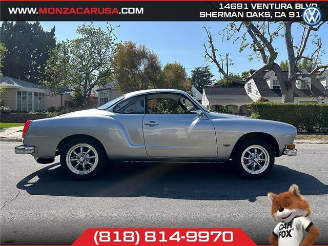 Volkswagen-Karmann-Ghia-1973-Coupe-6