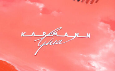 Volkswagen-Karmann-Ghia-1974-Coupe-11
