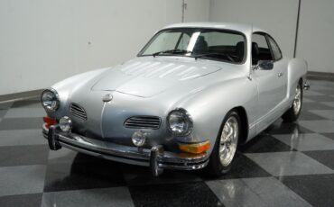 Volkswagen-Karmann-Ghia-1974-Coupe-15